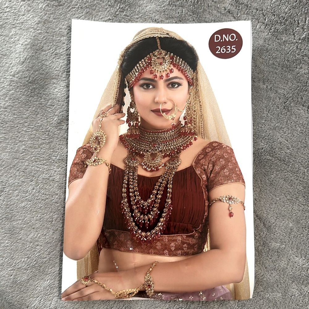 Elegant Indian Bollywood/Bridal Jewellery Set faux redstone studded.